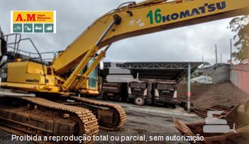 Escavadeira Komatsu PC450