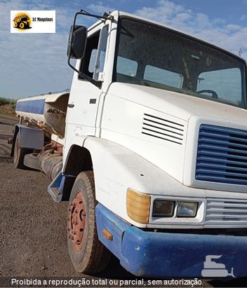 Caminhão Mercedes-Benz L-1214 2p (diesel)