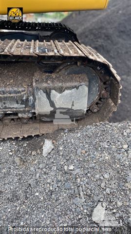 Escavadeira Caterpillar 320D
