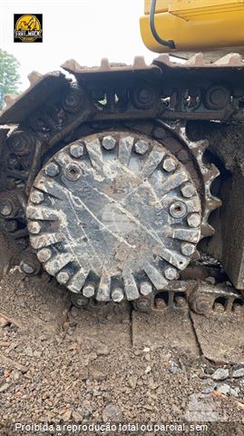 Escavadeira Caterpillar 320D