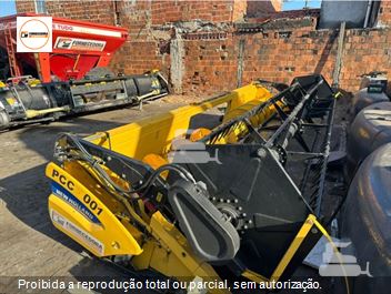 Colheitadeira New Holland TX 5.90