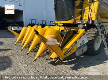 Colheitadeira New Holland TX 5.90