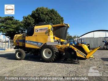 Colheitadeira New Holland TX 5.90