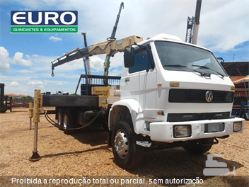 Caminhão Volkswagen 16-170 3-Eixos 2p (diesel)