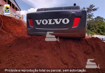 Escavadeira Volvo EC200D