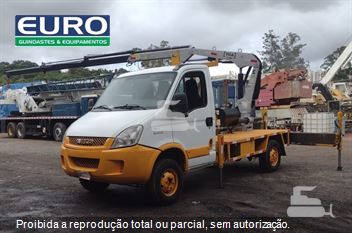 Caminhão Iveco DAILY CHASSI 35S14 2p (Diesel)