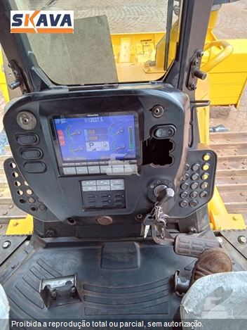 Trator de Esteira Komatsu D61-EX