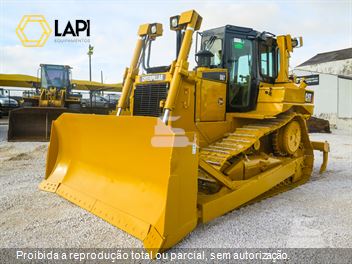 Trator de Esteira Caterpillar D6T