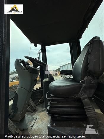 Pá Carregadeira Case 621D