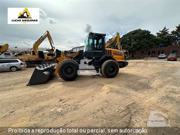 Pá Carregadeira Case 621D