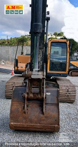 Escavadeira Hyundai R220LC-9