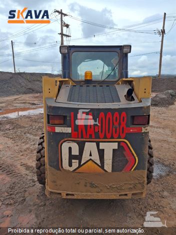 Mini-Carregadeira Caterpillar 226B