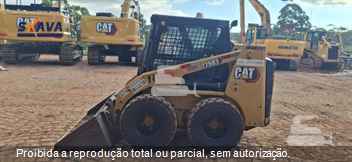 Mini-Carregadeira Caterpillar 226B