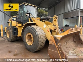 Pá Carregadeira Caterpillar 966L