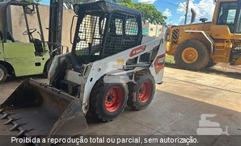 Mini-Carregadeira Bobcat S450