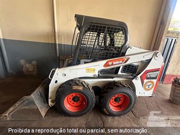 Mini-Carregadeira Bobcat S450