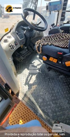 Pá Carregadeira Volvo L110F