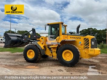 Pá Carregadeira Volvo L110F