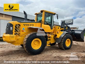 Pá Carregadeira Volvo L110F
