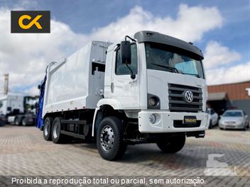 Caminhão Volkswagen 24-260 CRM 6x2 2p (diesel)