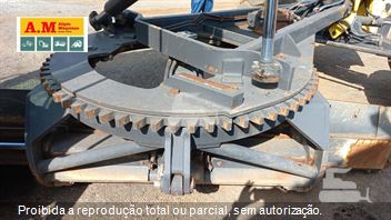 Motoniveladora New Holland RG170B