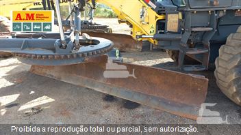 Motoniveladora New Holland RG170B