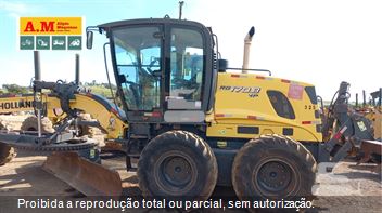 Motoniveladora New Holland RG170B