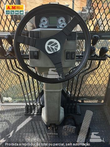 Motoniveladora New Holland RG170B