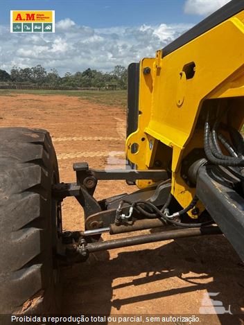 Motoniveladora New Holland RG170B
