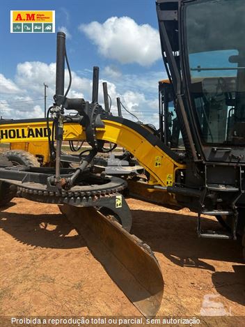 Motoniveladora New Holland RG170B