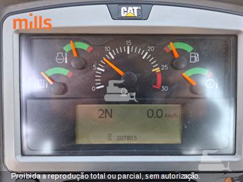 Pá Carregadeira Caterpillar 966L