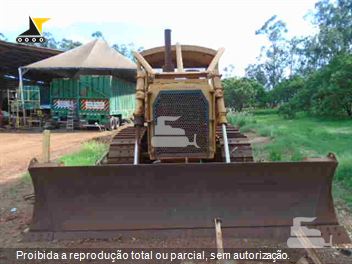 Trator de Esteira Caterpillar D6D