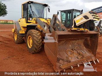 Pá Carregadeira Volvo L60F