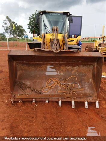 Pá Carregadeira Volvo L60F