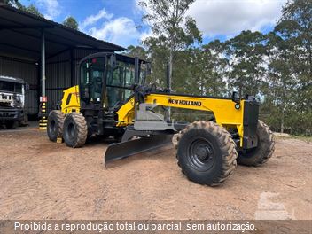 Motoniveladora New Holland RG170B