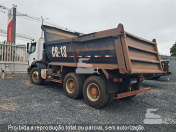 Caminhão Mercedes-Benz Axor 3131 6x4 2p (diesel)(E5)