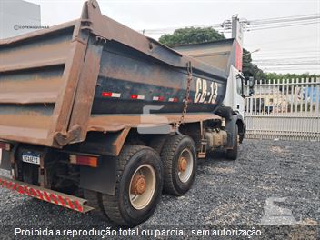 Caminhão Mercedes-Benz Axor 3131 6x4 2p (diesel)(E5)