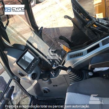 Escavadeira Hyundai R140LC-9