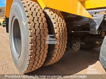 Caminhão Ford F-11000 2p (diesel)