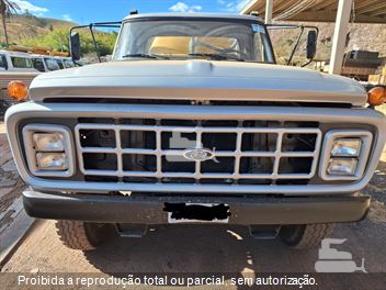 Caminhão Ford F-11000 2p (diesel)