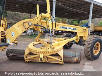 Motoniveladora New Holland RG140B