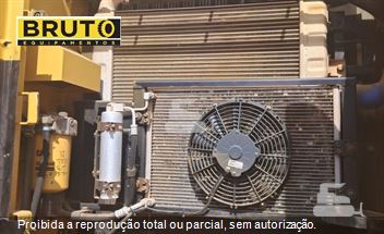 Escavadeira Caterpillar 320DL