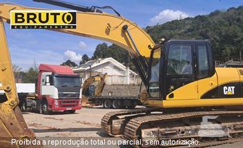 Escavadeira Caterpillar 320DL