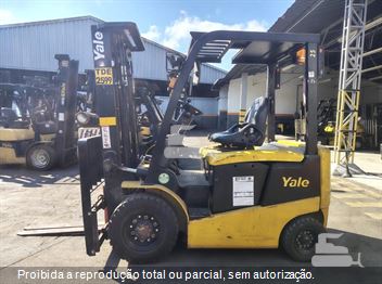Empilhadeira Yale FB25RZ