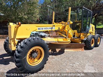 Motoniveladora New Holland RG170B