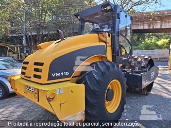 Rolo Compactador JCB VM115