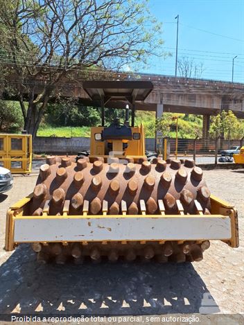 Rolo Compactador Caterpillar CP-533C