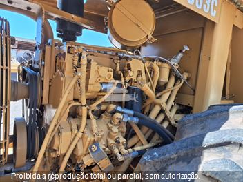 Rolo Compactador Caterpillar CP-533C
