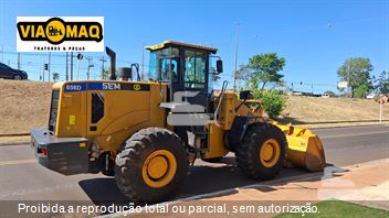 Pá Carregadeira SEM 656D