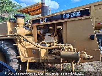 Recuperadora de Pavimentos Caterpillar RR250